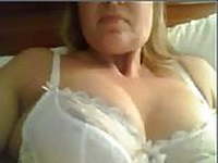 49yo Milf from Wales Onwebcam