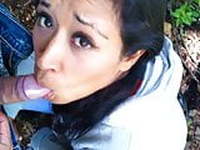 PAULINA sucking dick outdoor (champ des coquines) MEXIQUE