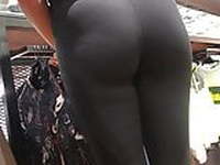 Blonde Sales Chick Leggings Voyeur 