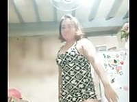 Filipina MILF dancing live