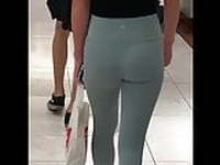 Fit Athletic Teen Candid Leggings