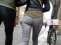 Blondes tight ass in Prague