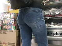 Thick Romanian ass in tight Jean pants