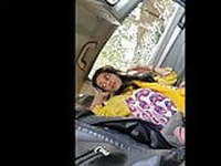 Desi Pakistan teen beauty farri blow job to bf in car 