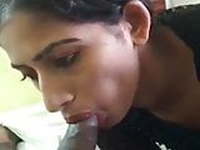 sri lankan girlfriend blowjob 