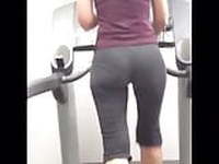 Amazing Jiggly PAWG With VPL at Gym!!