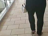 Candid hot ebony cougar in the shopping center