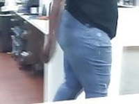 Thick Swole Ass Cashier in tight jeans (1)