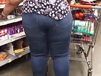 Thick Mature Ebony Ass in jeans on to me & still walking 